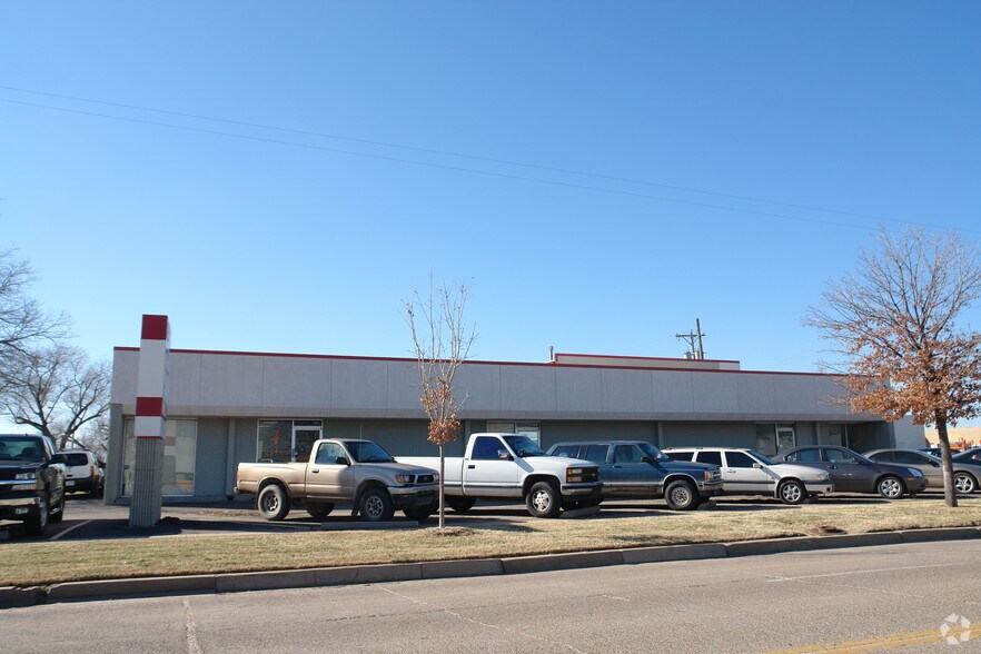 More Photos Of 313 S Ida St, Wichita Warehouse For Sale
