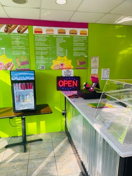 More Photos Of 78-88 Bayville Ave, Bayville Storefront Retail Residential For Lease