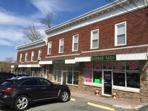 More Photos Of 107-109 Miller Rd, Mahwah Storefront Retail Residential For Lease