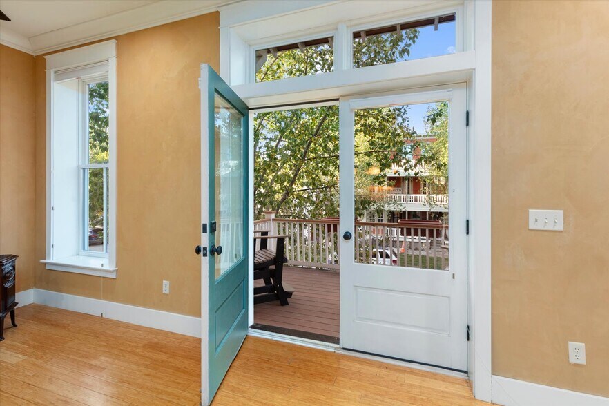 More Photos Of 902 S Main St, Buena Vista Storefront Retail Residential For Sale