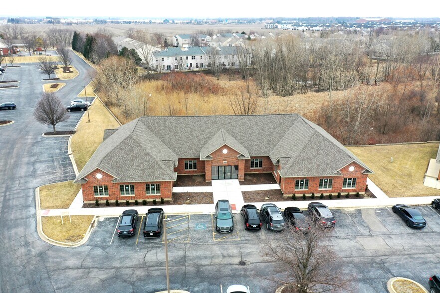 More Photos Of 3949 75th St, Aurora Medical For Sale