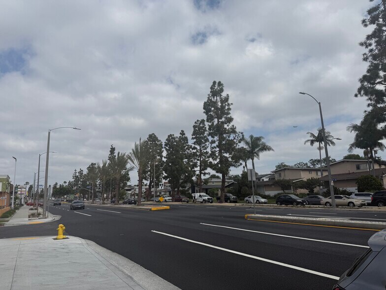 More Photos Of 11007 Crenshaw Blvd, Inglewood Storefront For Sale