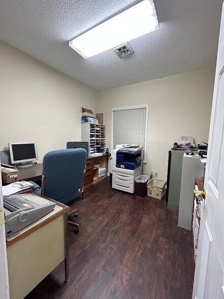 More Photos Of 806 Newtown Rd, Virginia Beach Office For Sale