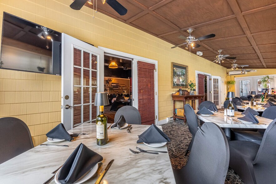 More Photos Of 227 E Cecil St, Springfield Restaurant For Sale