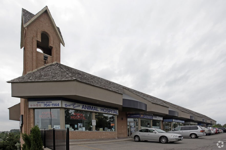 More Photos Of 2 Hunter's Point Dr, Richmond Hill Storefront For Lease