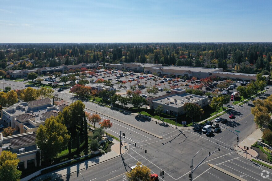 More Photos Of 1107-1185 E Champlain Dr, Fresno Unknown For Lease