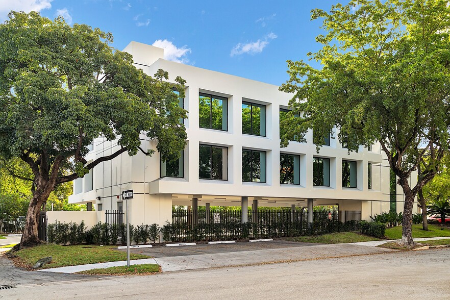 More Photos Of 805 E Broward Blvd, Fort Lauderdale Office For Lease