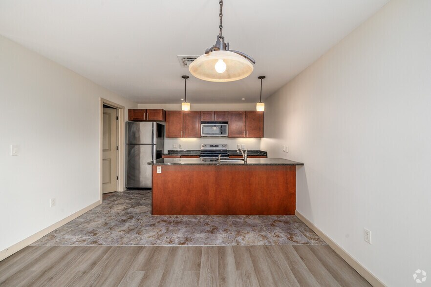 More Photos Of 4001 E Genesee St, Syracuse Apartments For Lease