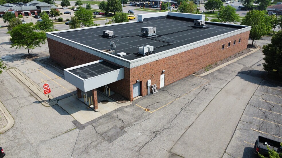 More Photos Of 1664 W Grand River Ave, Okemos Freestanding For Lease