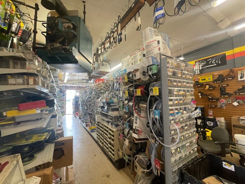 More Photos Of 2 S Main St, Norfolk Supermarket For Sale