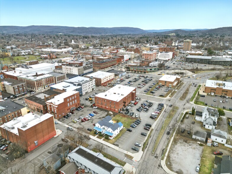 More Photos Of 42 Summer St, Pittsfield Medical For Sale