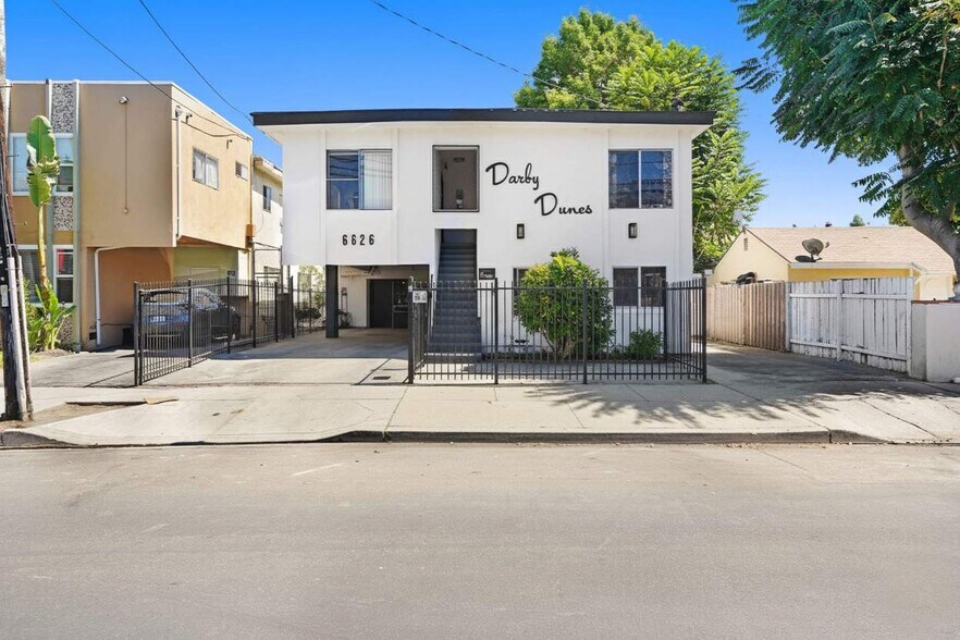 More Photos Of 6626 Darby Ave, Reseda Apartments For Sale