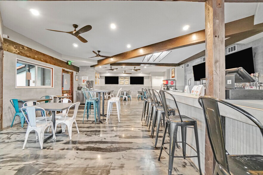 More Photos Of 1925 S El Camino Real, San Clemente Restaurant For Sale