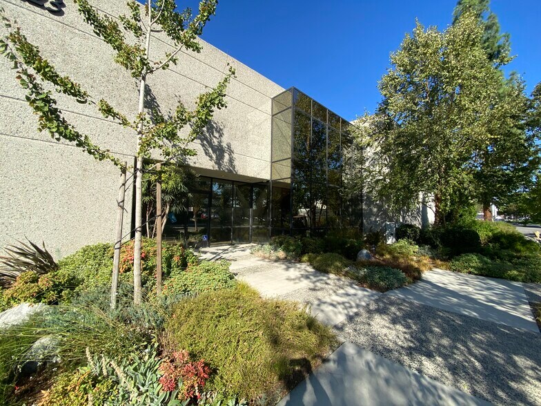 More Photos Of 9223 Eton Ave, Chatsworth Manufacturing For Lease
