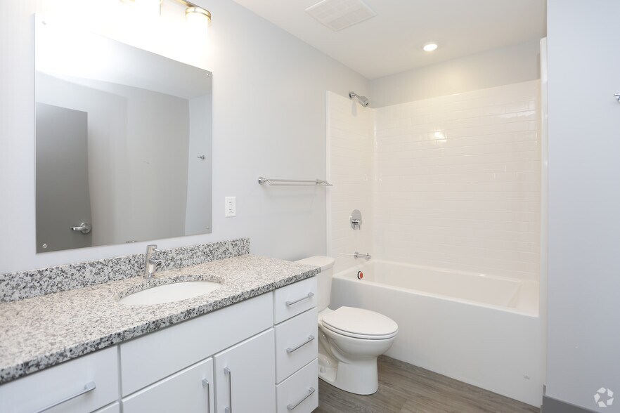 More Photos Of 285 Western Ave, Muskegon Apartments For Lease