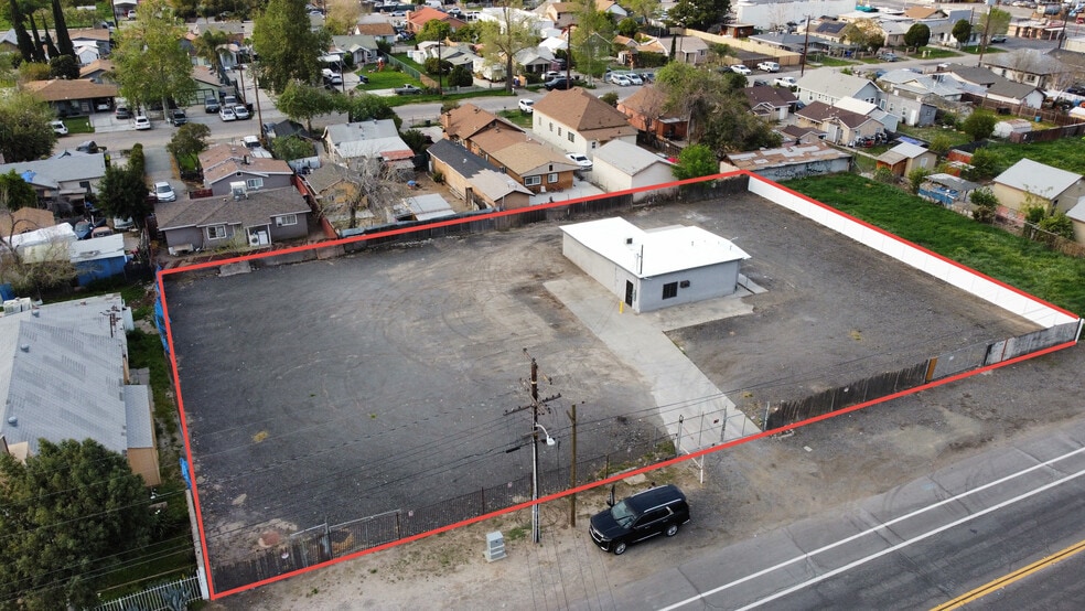 Primary Photo Of 24229 5th St, San Bernardino Distribution For Sale