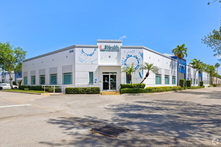More Photos Of 3998 FAU Blvd, Boca Raton Unknown For Lease