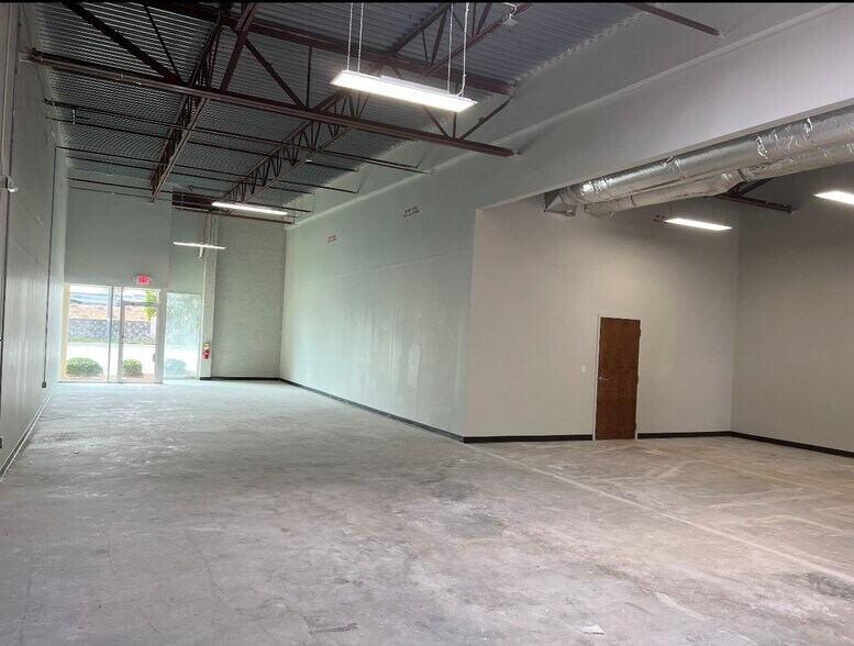 More Photos Of 1785 E Park Place Blvd, Stone Mountain Unknown For Lease