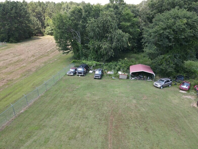 More Photos Of 975-979 E Liberty St, York Auto Dealership For Sale