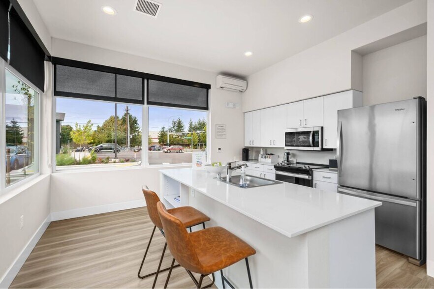 More Photos Of 200 E McCorquedale Rd, Burlington Apartments For Sale