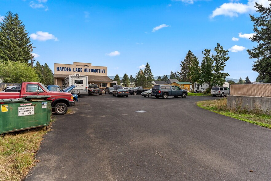 More Photos Of 11370 N Government Way, Hayden General Retail For Sale