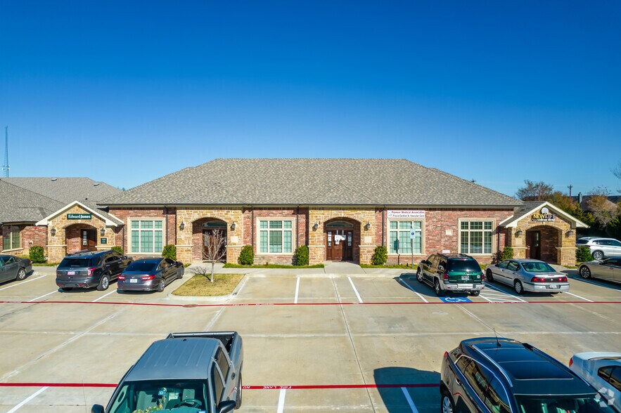 More Photos Of 425 Old Newman Rd, Frisco Medical For Sale