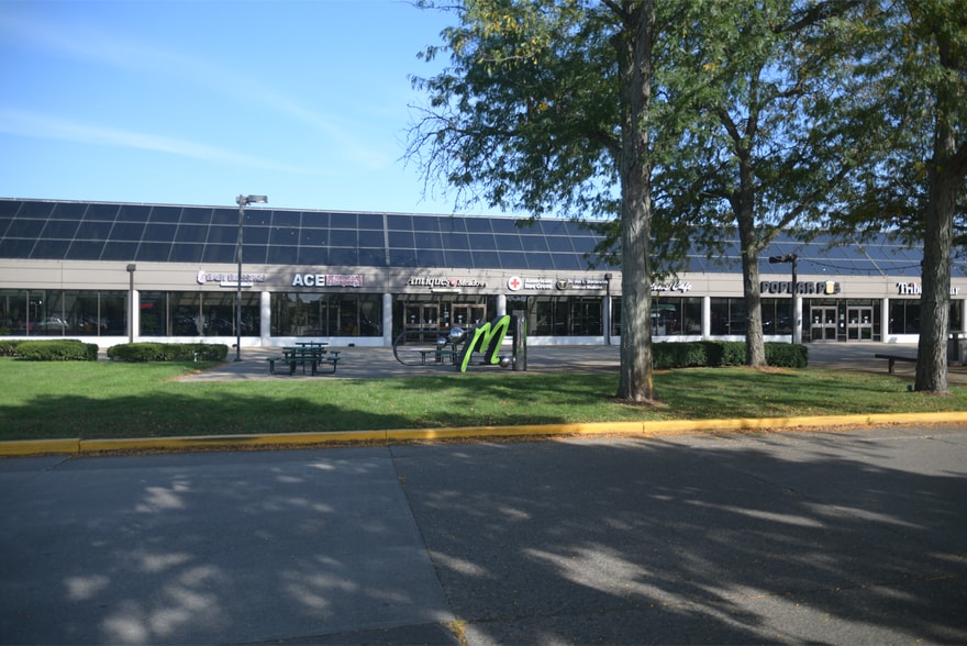 More Photos Of 320-350 S 25th St, Terre Haute Unknown For Lease