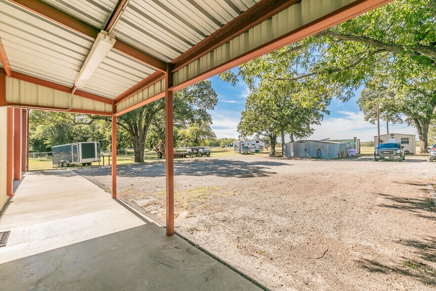 More Photos Of 327 County Road 4851, Newark Industrial For Lease