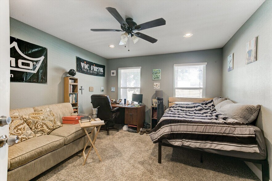 More Photos Of 3201 Forest Park Blvd, Fort Worth Apartments For Sale