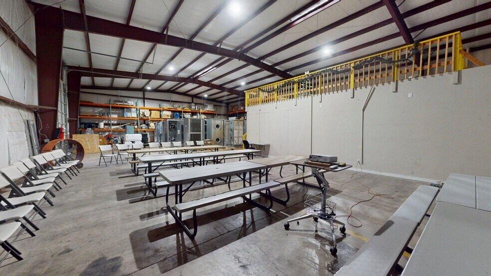 More Photos Of 13720 Immanuel Rd, Pflugerville Industrial For Sale
