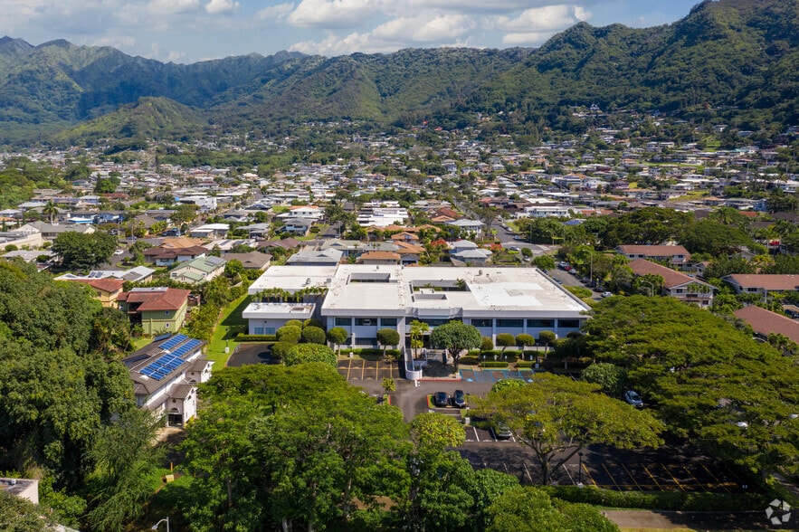 Primary Photo Of 2800 Woodlawn Dr, Honolulu Office For Lease