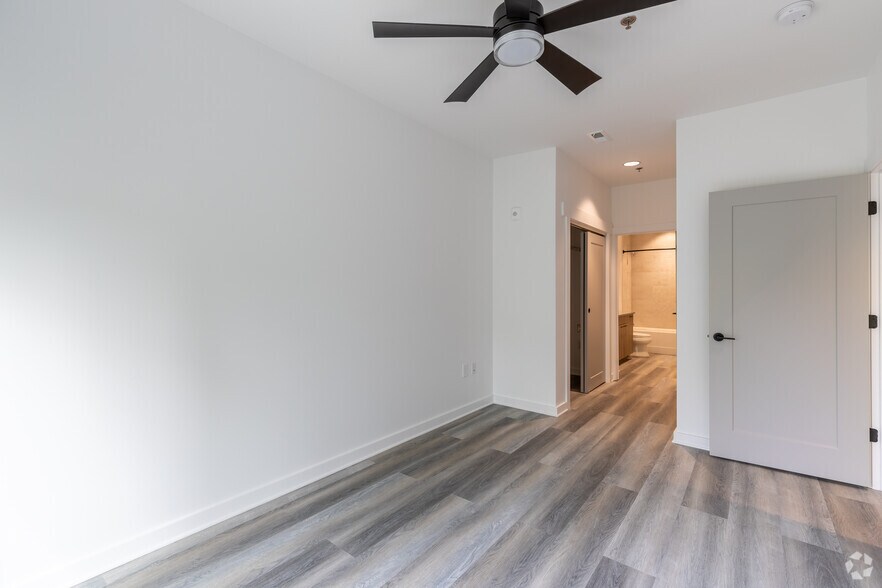 More Photos Of 512 Flat Shoals Ave SE, Atlanta Apartments For Lease