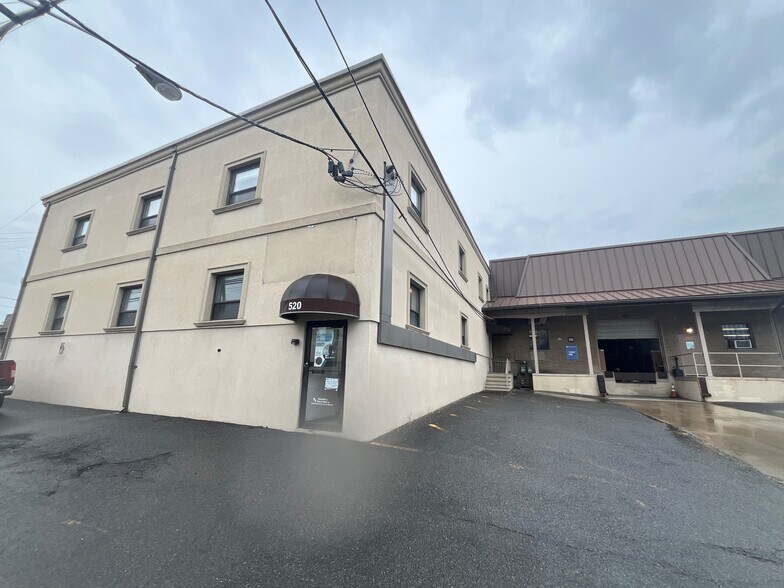 More Photos Of 536 South Ave, Garwood Warehouse For Lease