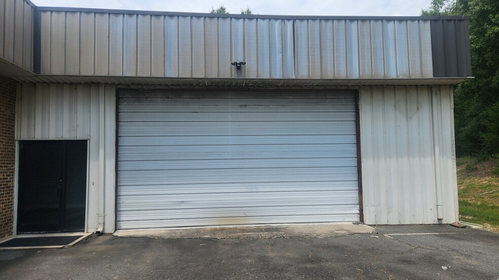 More Photos Of 3551 Hwy 51 N, Fort Mill Warehouse For Lease