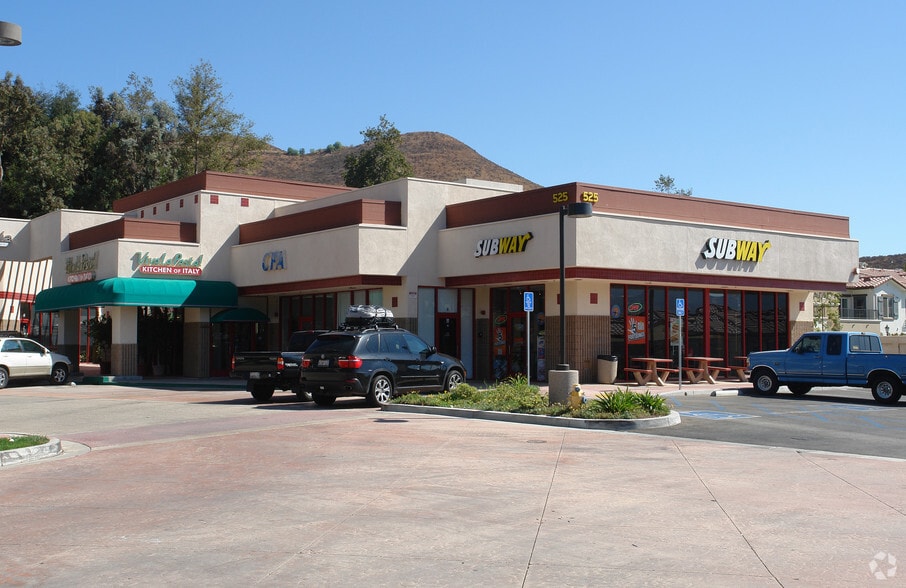 More Photos Of 501-591 Country Club Dr, Simi Valley Unknown For Lease