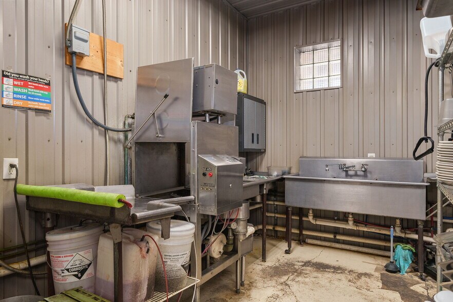 More Photos Of 247 Highway H, Leasburg Restaurant For Sale