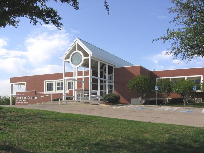 Primary Photo Of 1717 Precinct Line Rd, Hurst Medical For Lease