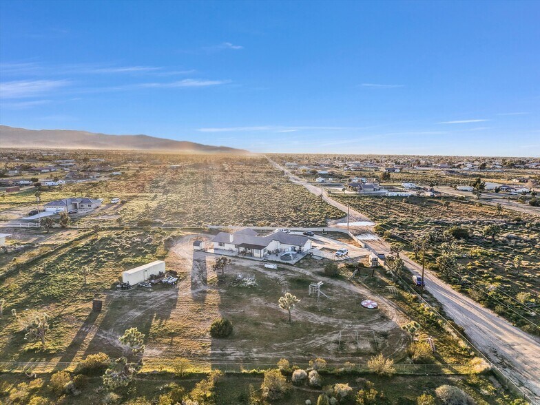 More Photos Of 10439 Mesa St, Oak Hills Multifamily For Sale