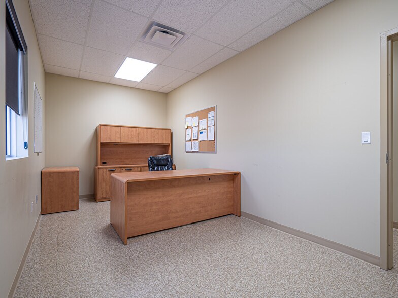 More Photos Of 88 Auto rd, Lloydminster Office For Lease