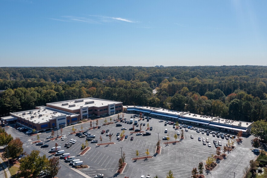 More Photos Of 2201 Lawrenceville Hwy, Decatur Unknown For Lease