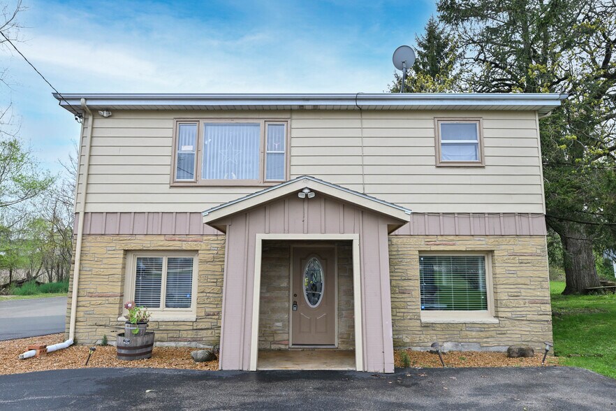 More Photos Of 26001 75th St, Salem Freestanding For Sale