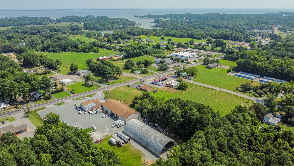 More Photos Of 16552 General Puller Hwy, Deltaville Specialty For Sale