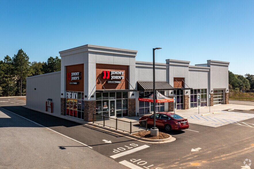 More Photos Of 1665 E Main St, Duncan Storefront Retail Office For Lease