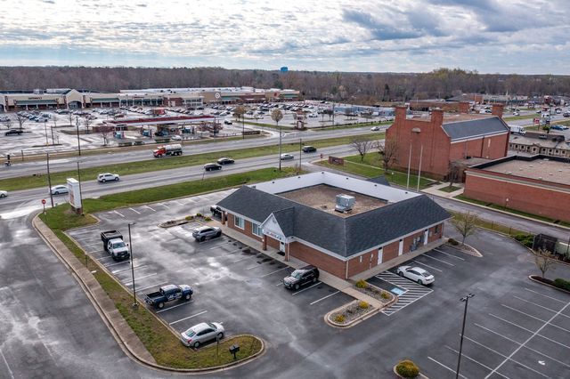 More Photos Of 9405 Chesapeake St, La Plata Medical For Lease