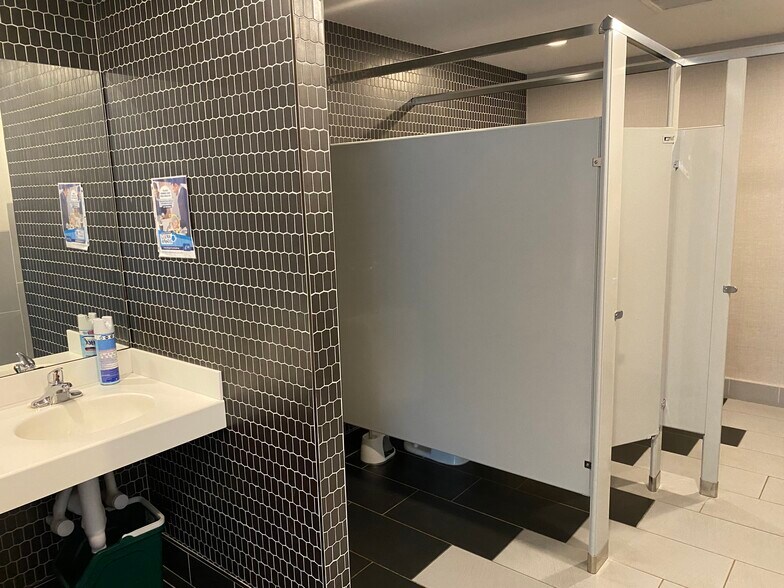 More Photos Of 2370 Meijer Dr, Troy Light Manufacturing For Lease