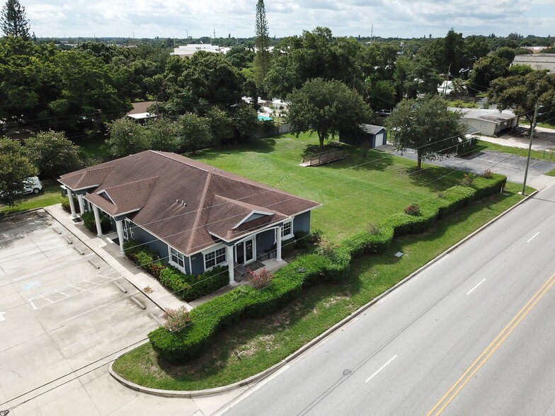 More Photos Of 4011 26th St, Bradenton Medical For Sale