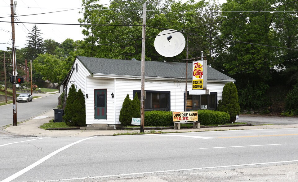 More Photos Of 2401 Alexandria Pike, Newport General Retail For Sale