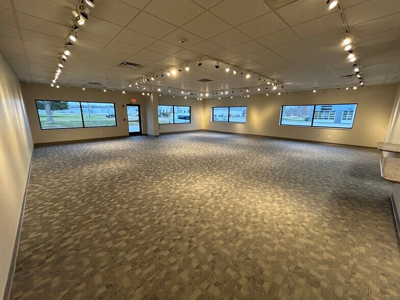 Primary Photo Of 1 New Industrial Way, Warren Showroom For Lease