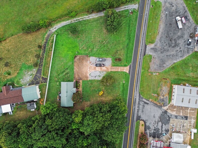 More Photos Of 4009 Polkville Rd, Shelby Freestanding For Sale