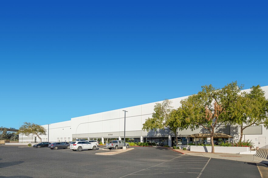 More Photos Of 9704 W Roosevelt St, Tolleson Distribution For Lease